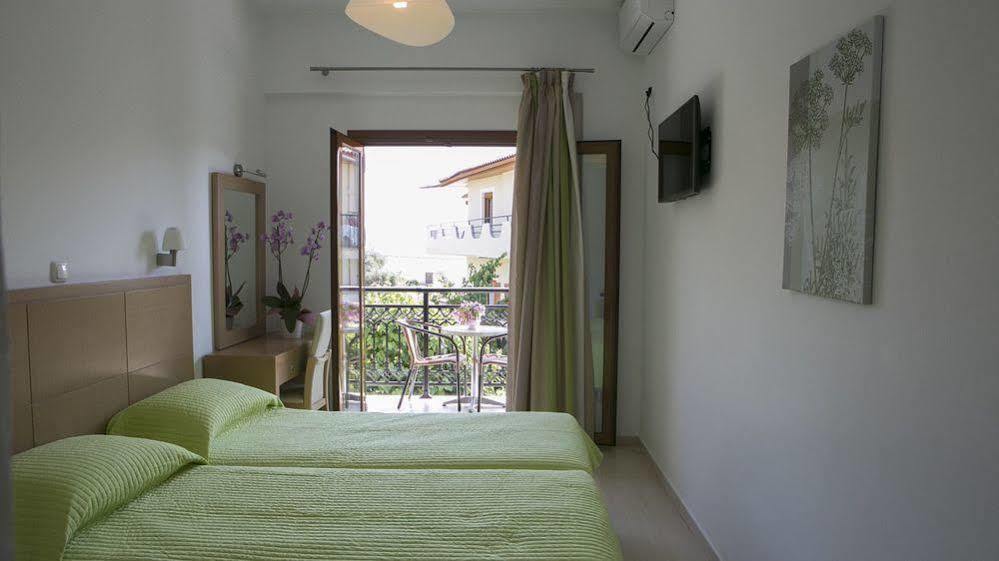 Rezi Aparthotel 3*