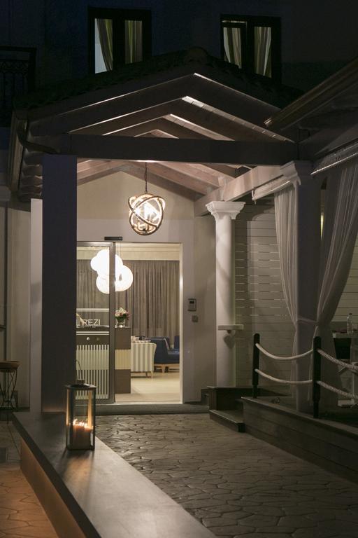 Rezi Apartahotel Parga