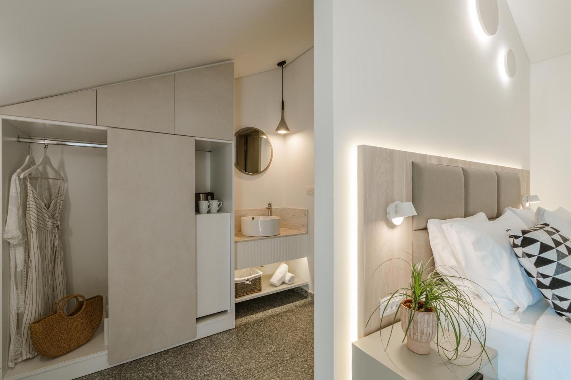 Rezi Apartahotel 3*