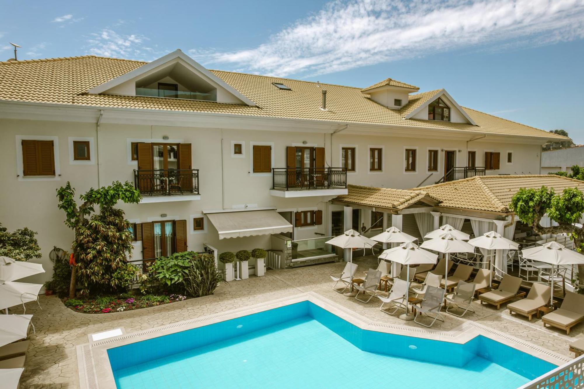 Rezi Apartahotel Parga